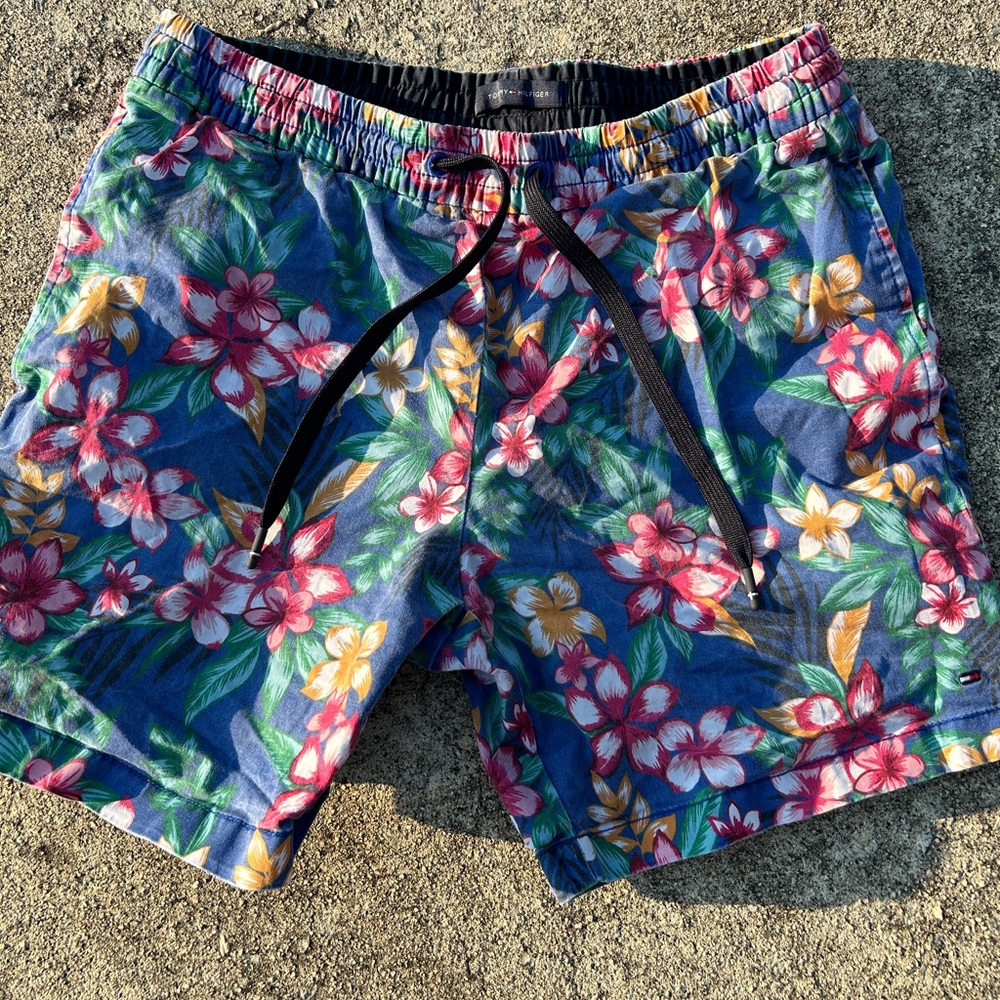 tommy hilfiger shorts